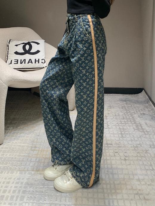 驴家24FW秋冬新款侧边饰带满印老花牛仔裤（UY*DQJB） 商品图8