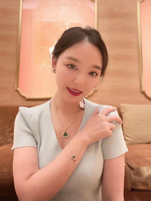 宝格丽钻款裙子手链每个角度都完美贴合金属部分，很有光泽感（US*XTY） 商品图3