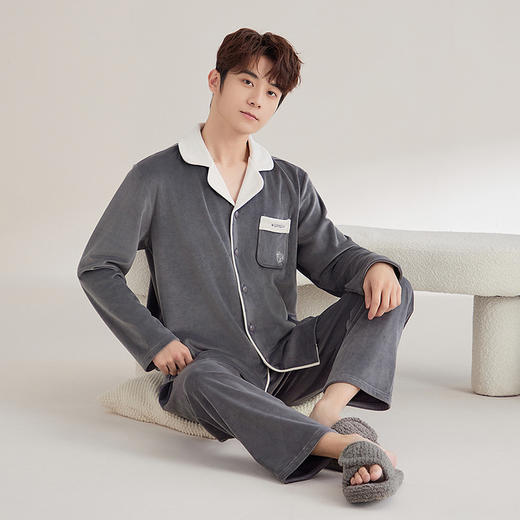 【秋冬挚爱❗️情侣海岛绒睡衣套装】软糯轻盈，触感细腻❗️新款加厚刺绣开衫气可外穿洋气大码家居服长袖长裤两件新年马年本命年大红色 商品图6