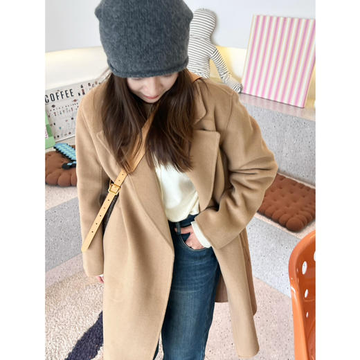 25特价 2412201     2色 暗扣大衣  羊毛羊绒 商品图4