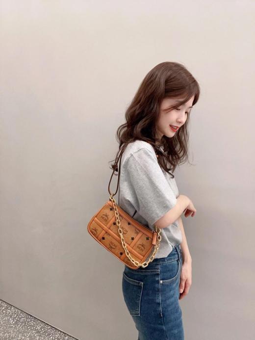 MCMArenVisetos链条肩带斜挎包（U） 商品图13