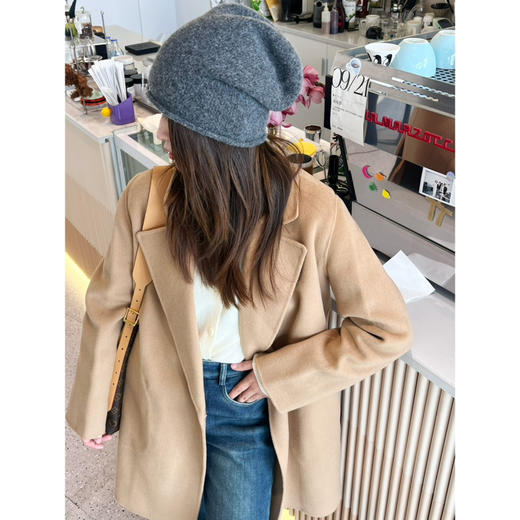 25特价 2412201     2色 暗扣大衣  羊毛羊绒 商品图5