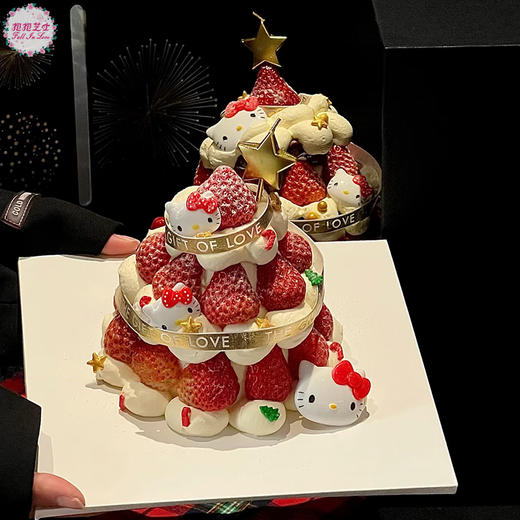【圣诞新款】Hello Kitty草莓塔蛋糕  一层又一层的新鲜草莓，简直不要太诱人 商品图6