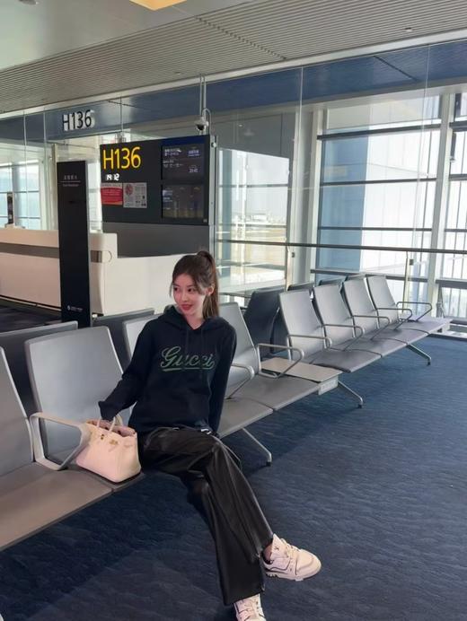 Gucci海军蓝刺绣连帽卫衣 商品图7