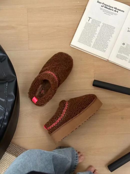 UGG 厚底民族风穗带款拖鞋 代购级2023民族风塔茨 加厚增高款毛毛鞋（UX*UGG） 商品图4