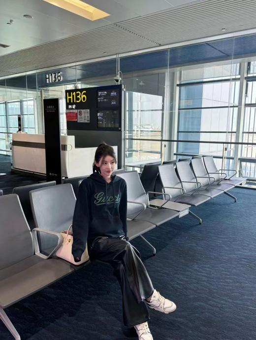 Gucci海军蓝刺绣连帽卫衣 商品图6