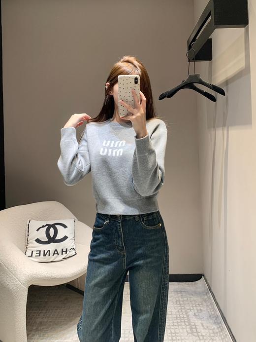 缪缪24Fw秋冬新款字母提花圆领针织毛衣（UY*DQJB） 商品图0