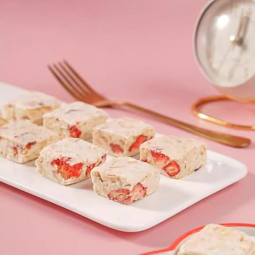 【阿萨郊】草莓羊奶芙100g*4袋 商品图3