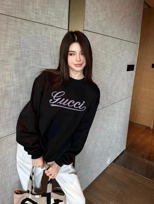 G家 紫粉刺绣圆领卫衣（DY） 商品图1