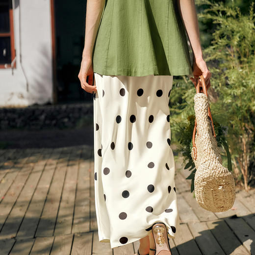 OLrain欧芮儿黑白波点半身裙女冬季2024年新款法式复古高腰A字裙 商品图4
