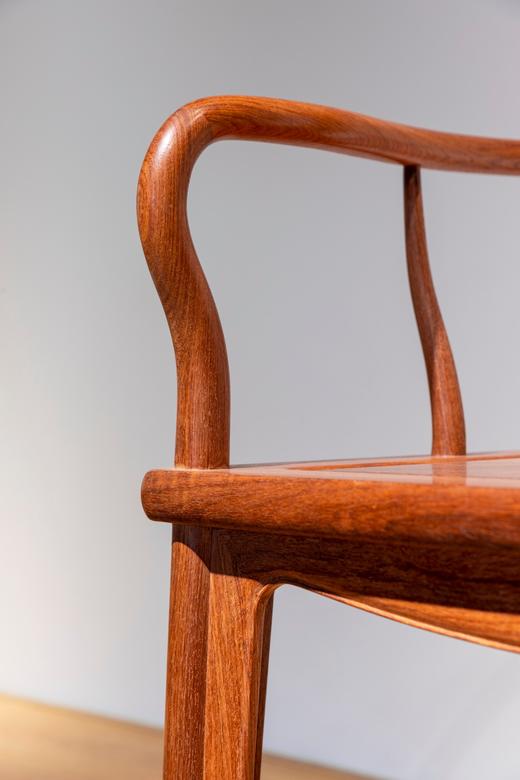 红桥红  家具严选  缅甸花梨（大果紫檀）【宝蕴楼扇形 南官帽椅三件套】 商品图3