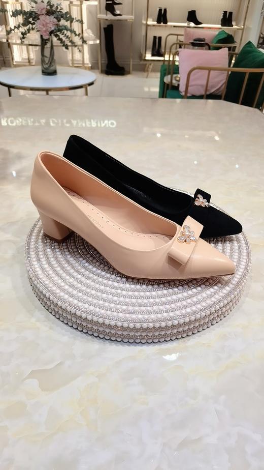 【云粉节】 【7折】BF楼诺贝达25年春时尚单鞋RS257001吊牌价2080 商品图1