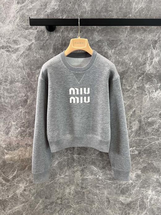 缪缪24Fw秋冬新款字母提花圆领针织毛衣（UY*DQJB） 商品图12