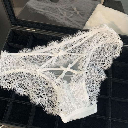 【性感美臀！法式蕾丝蝴蝶结内裤】交叉蜜桃臀女低腰镂空纯欲诱惑少女三角裤头 商品图7