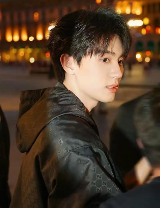 G家 满印logo冲锋衣外套（DY） 商品图7