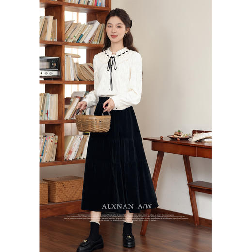 鹿向南《黑曜石》丝绒半身裙女秋冬新款法式收腰显瘦a字蛋糕裙子 商品图3