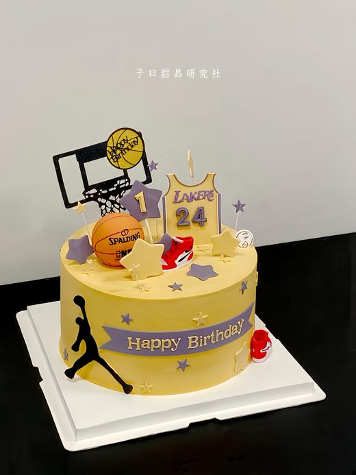 篮球蛋糕（篮球衣上面的数字需备注/提前6小时预定） 商品图0