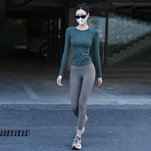 【冬天速干打底必备】Beemen无缝一体织瑜伽服女上衣秋冬季速干打底运动长袖 商品图4