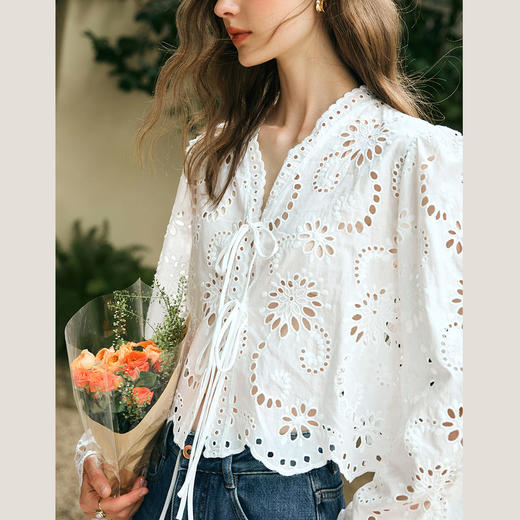 OLrain欧芮儿奶白色雪纺衫女冬季2024年新款镂空蕾丝花边长袖衬衫 商品图4