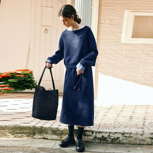 OLrain欧芮儿蓝色时尚套装女春季2025年新款休闲卫衣半裙两件套 商品图3