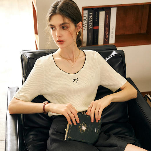 OLrain欧芮儿法式短袖针织衫女春季2025年新款撞色低圆领套头衫 商品图3