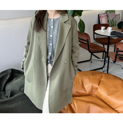 25特价 2412201     2色 暗扣大衣  羊毛羊绒 商品图8