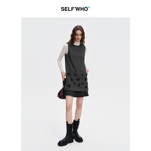 SELFWHO羊毛混纺灰色背心连衣裙女2025春新款拼接设计感百褶裙子 商品图2