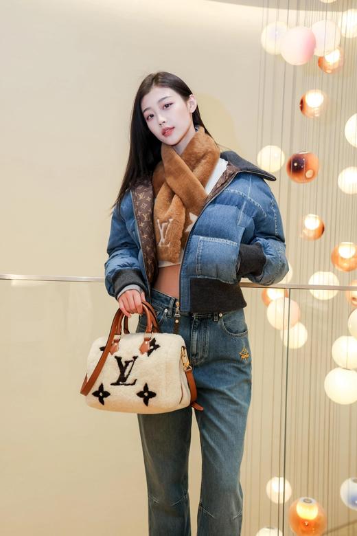 驴家24FW秋冬滑雪系列新款高领重工水洗短款牛仔羽绒服外套（UY*DQJB） 商品图4