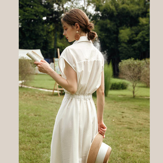 OLrain欧芮儿米白色连衣裙女春季2025年新款复古通勤连肩袖衬衫裙 商品图4