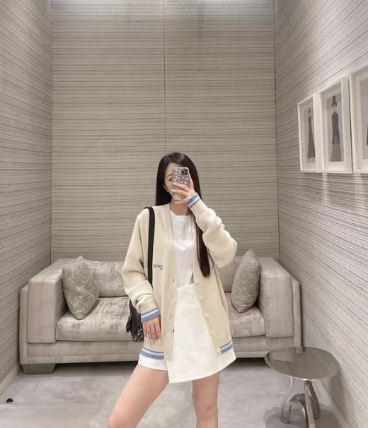 D家 刺绣字母针织开衫 商品图0