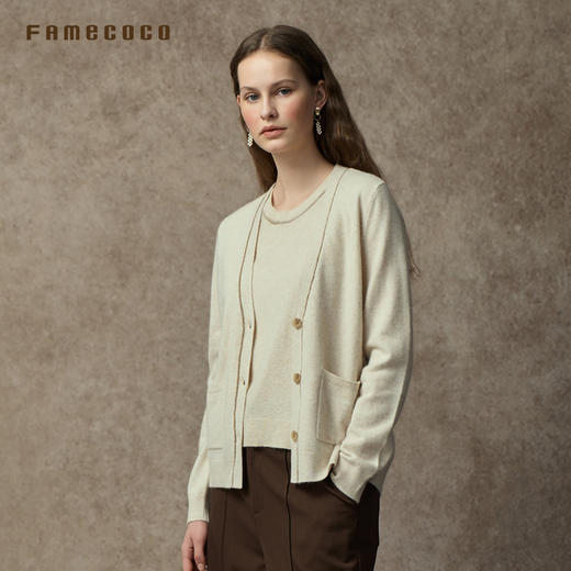 Famecoco范可儿休闲针织开衫外套设计感气质V领羊毛开衫FAC8DE008 商品图1