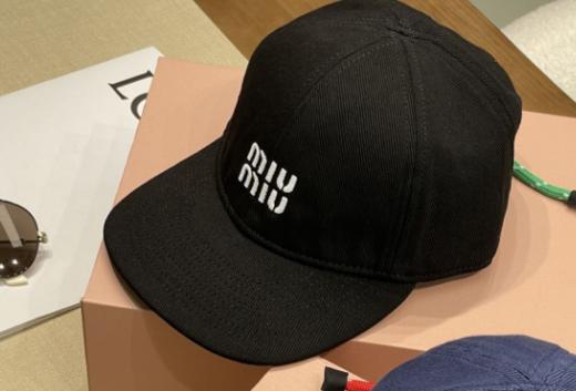 缪缪24新品柜子同步彩色抽绳棒球帽（UT*COCO） 商品图12