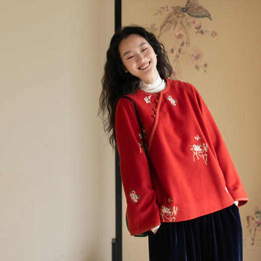 牧衣游原创 匹绣进口澳毛呢套头衫女新款100%羊毛红色上衣 草木香 商品图0