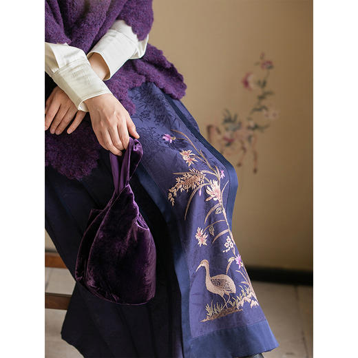 牧衣游原创 丝绒包包小巧轻便小袋子休闲 偷闲【不支持会员折】 商品图2