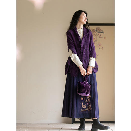 牧衣游原创 丝绒包包小巧轻便小袋子休闲 偷闲【不支持会员折】 商品图3