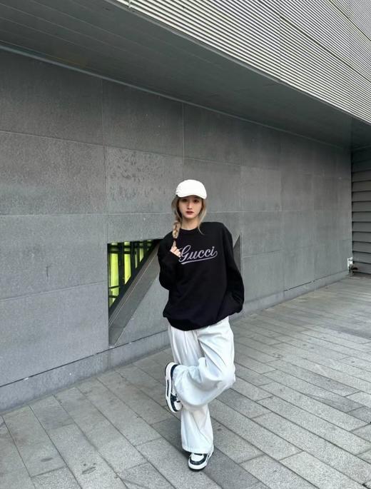 G家 紫粉刺绣圆领卫衣（DY） 商品图2