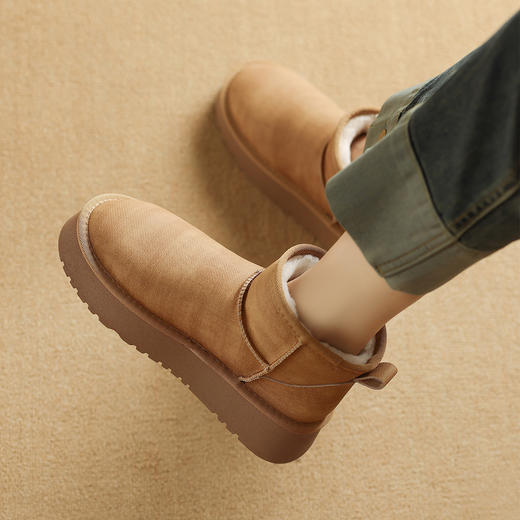 D：Fuse/迪芙斯百搭舒适保暖雪地靴女2024秋冬季新款厚底洋气短靴DF441189AM 商品图7