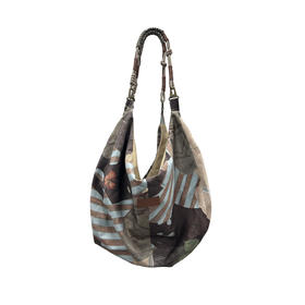 谜底2025春款大容量包包复古风特色花色织物拼接单肩包251MQ0403