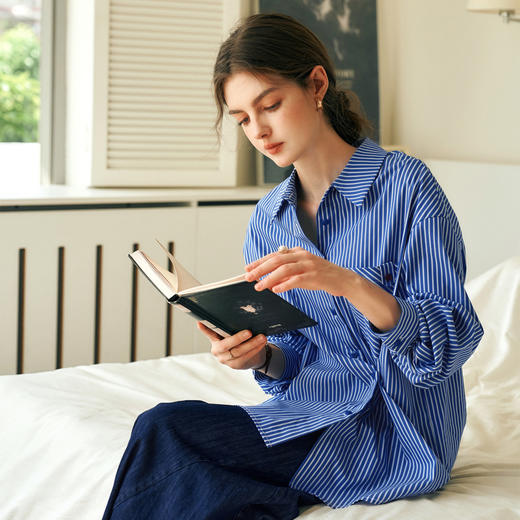 OLrain欧芮儿蓝色条纹衬衫女冬季2024年新款宽松休闲通勤上衣衬衣 商品图3