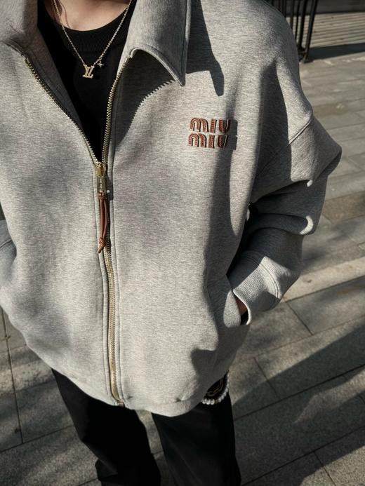 缪缪24Fw早秋新款知识分子时髦风overzise大外套（UY*DQJB) 商品图5