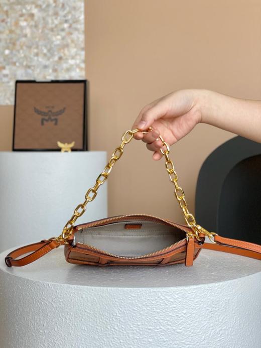 MCMArenVisetos链条肩带斜挎包（U） 商品图1