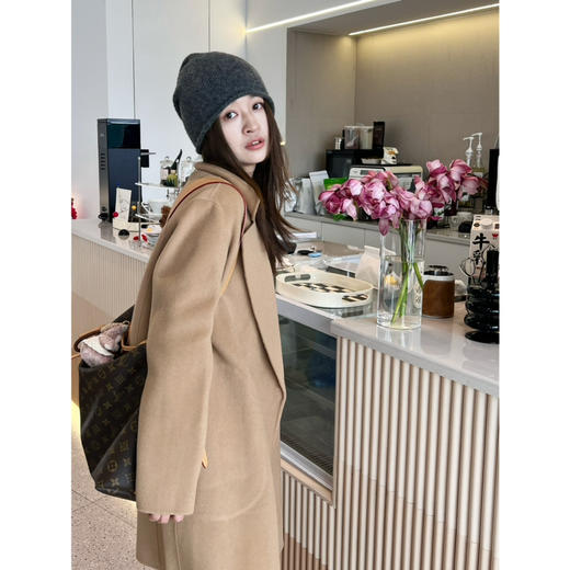 25特价 2412201     2色 暗扣大衣  羊毛羊绒 商品图1