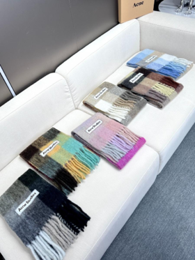 AcneStudios2024年爆款到货！️，ACNE新款羊驼毛马海毛彩虹围巾