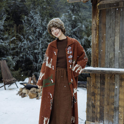 绽放845朵/冬季羊毛卷冬牧场动物主题提花翻领牛角扣长毛衣开衫 商品图1