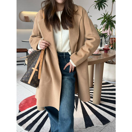 25特价 2412201     2色 暗扣大衣  羊毛羊绒 商品图2