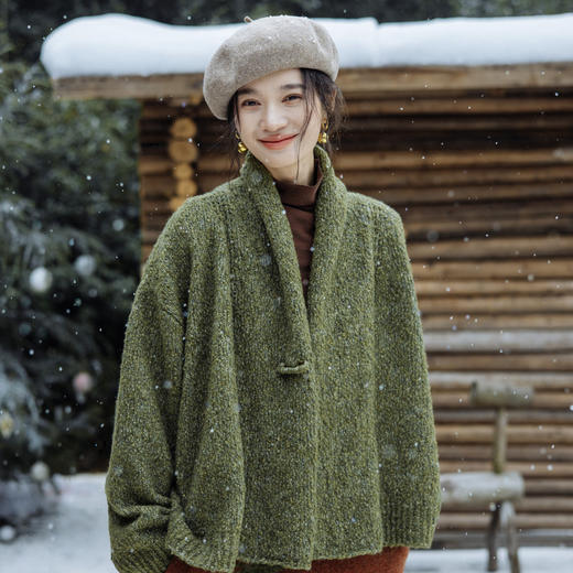 绽放旅行女装833-854朵/羊毛花式大肚纱连领开门襟厚毛衣围巾套装 商品图2