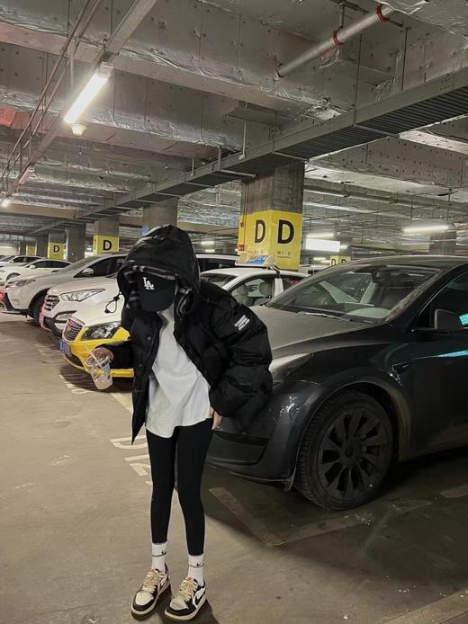 Burberry/巴宝莉21Fw可拆卸袖子羽绒服周冬雨同款可拆卸袖子连帽羽绒服男女同款（UY*FD） 商品图4