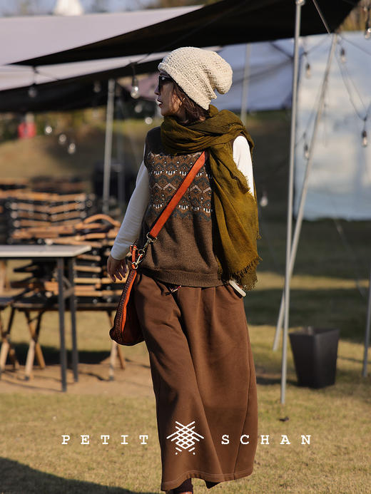 PETIT SCHAN小闪 CLO#670 The messenger of Dionysus 酒神的信使 棉加绒柔雾感松紧腰微A长半裙 商品图3