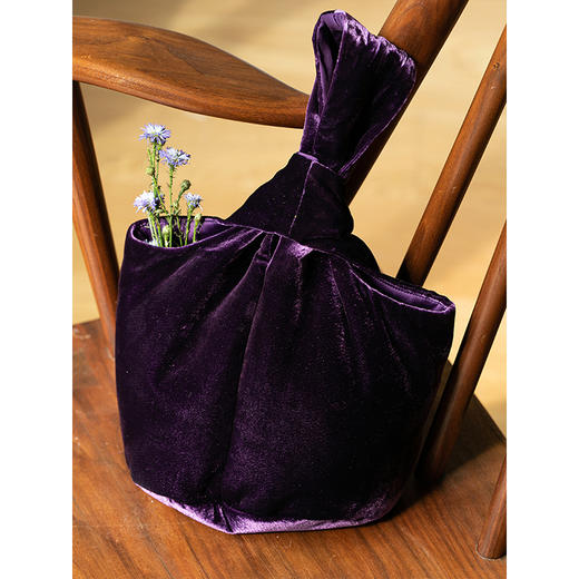 牧衣游原创 丝绒包包小巧轻便小袋子休闲 偷闲【不支持会员折】 商品图1