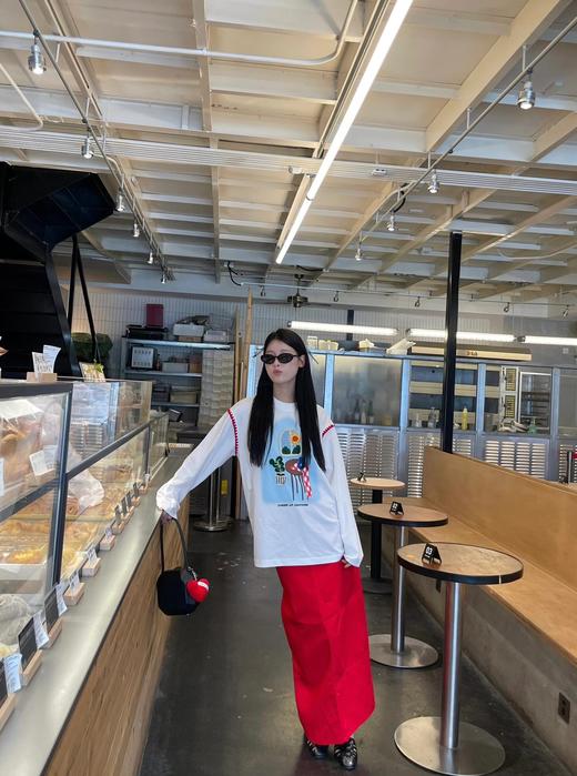 CHEERUPUNIF*RM24Fw秋冬新款立体窗台印花长袖T恤（UY*DQJB） 商品图6